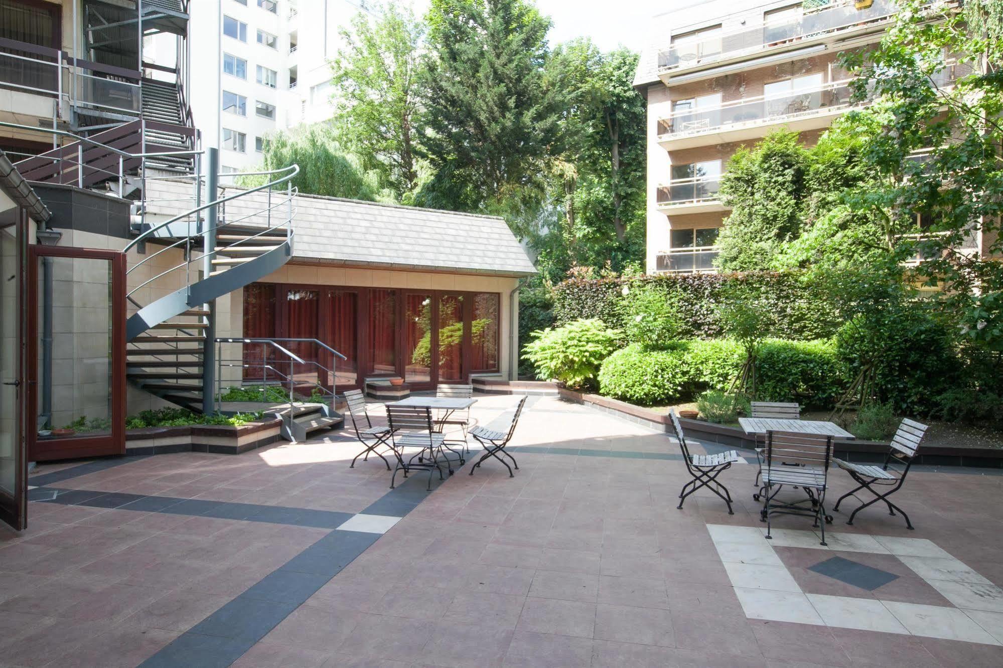 Hotel Best Western County House Saint-Gilles Екстер'єр фото