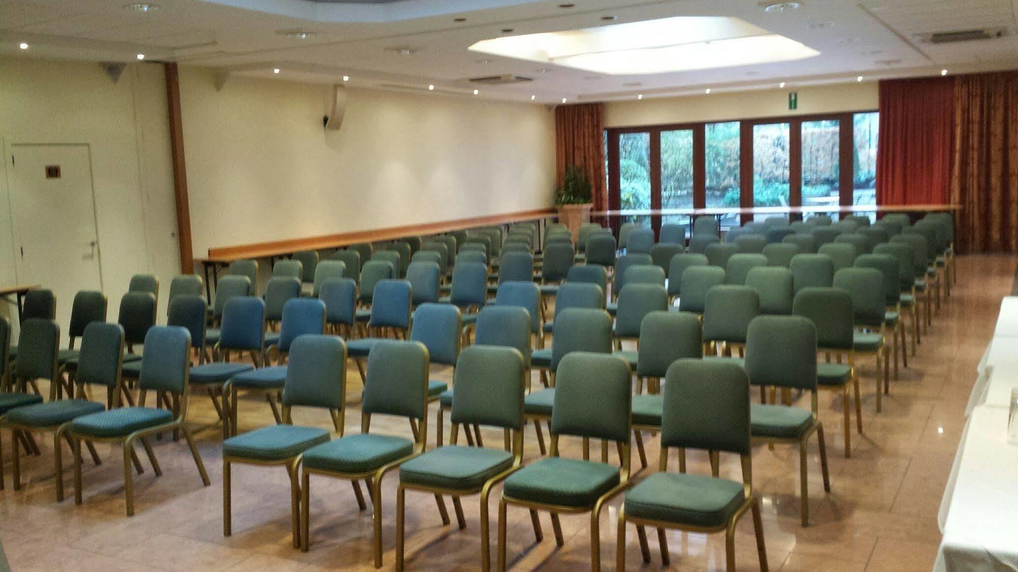 Hotel Best Western County House Saint-Gilles Екстер'єр фото