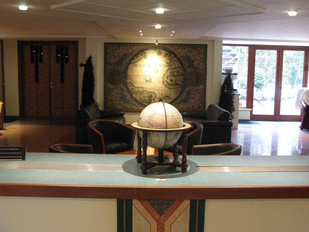 Hotel Best Western County House Saint-Gilles Екстер'єр фото